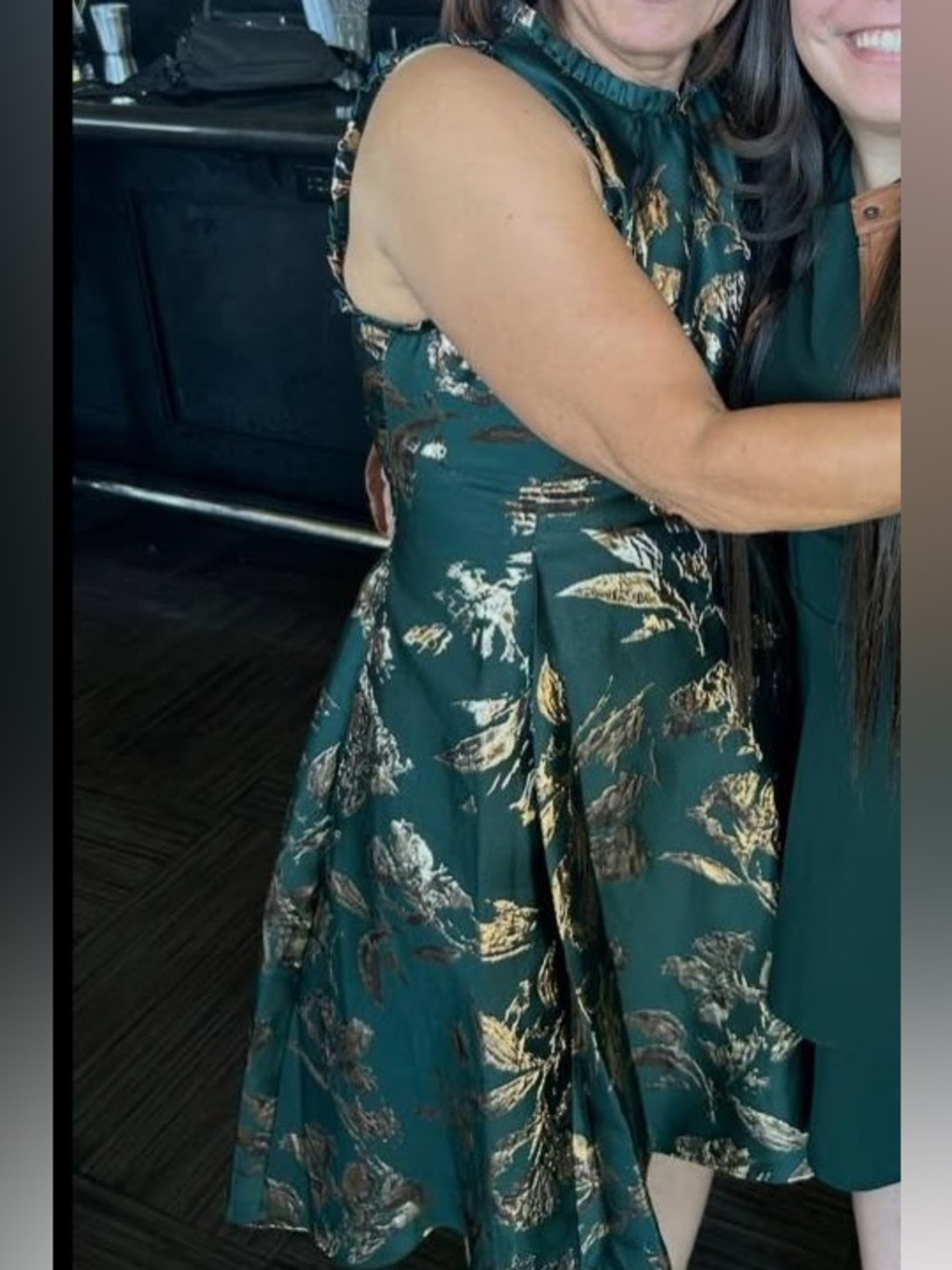 Elegant Green and Gold Floral Dress - Picture 4 of 4
